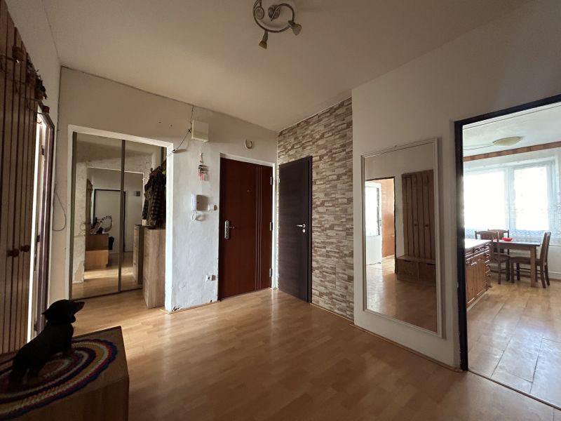 Veľkometrážny byt na ulici P.O.Hviezdoslava vo V. Krtíši