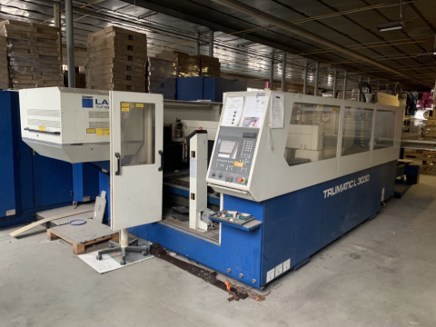 Technologické pracovisko Laser centrum Trumatic L3030, laser TLF 4000 turbo, TRUMPF 3030 s automatickým podávaním LiftMaster. Technologické pracovisko Laser centrum Trumatic L3030, laser TLF 4000 turbo, TRUMPF 3030 s automatickým podávaním LiftMaster.