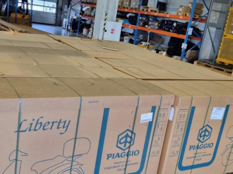 12 kusov nových skútrov Piaggio Liberty