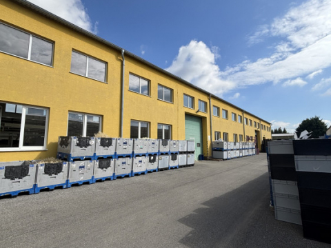 Výrobný areál v priemyselnej časti mesta Senica