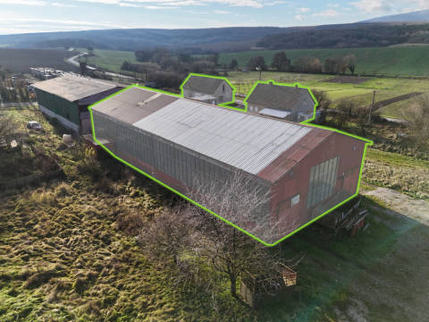 Predaj stavieb v areáli na okraji obce Dubodiel v okrese Trenčín