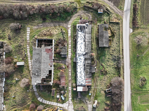 Predaj stavieb v areáli na okraji obce Dubodiel v okrese Trenčín