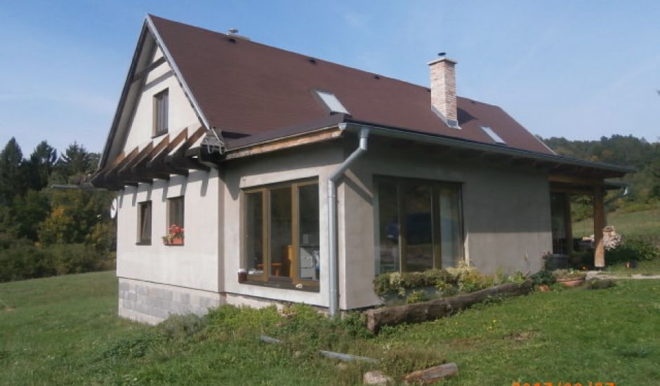 Dražba RD v obci Nová Baňa Dražba RD v obci Nová Baňa