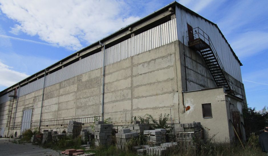 Dražba haly s pozemkami vo Vyšnej Šebastovej. Dražba haly s pozemkami vo Vyšnej Šebastovej.