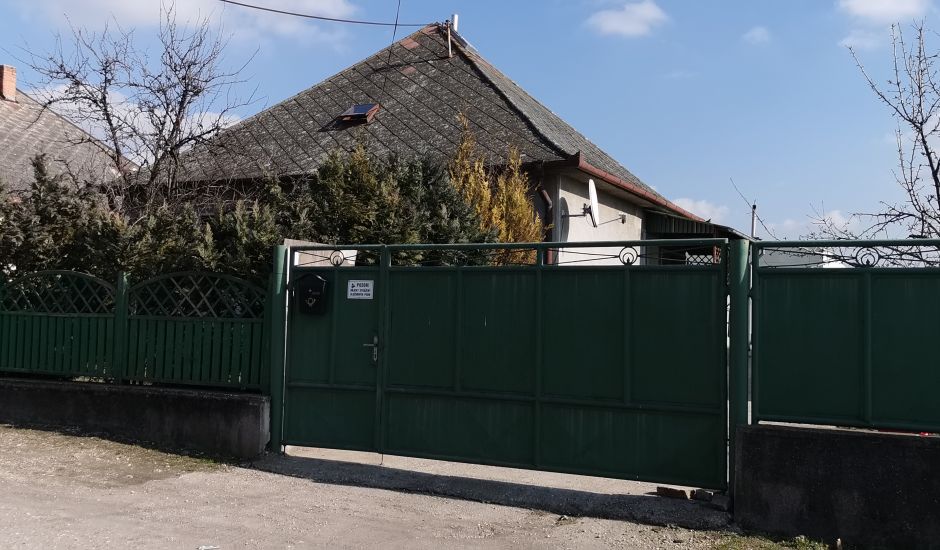 Pripravujeme dražbu rodinného domu v obci Jelka Pripravujeme dražbu rodinného domu v obci Jelka