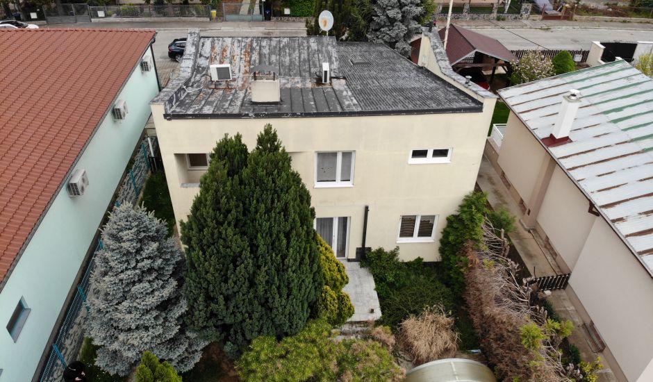 Pripravujeme dražbu rodinného domu v krajskom meste Nitra, kat. územie Chrenová Pripravujeme dražbu rodinného domu v krajskom meste Nitra, kat. územie Chrenová