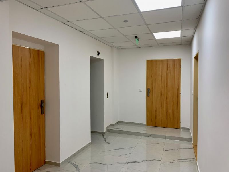 PREDAJ nebytových priestorov v centre Bratislavy na Gunduličovej ulici v lokalite Palisády a Prezidenský palác