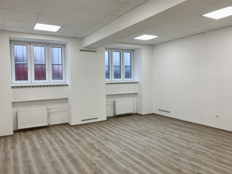 PREDAJ nebytových priestorov v centre Bratislavy na Gunduličovej ulici v lokalite Palisády a Prezidenský palác