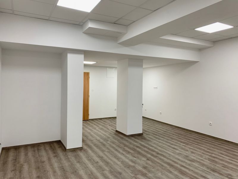 PREDAJ nebytových priestorov v centre Bratislavy na Gunduličovej ulici v lokalite Palisády a Prezidenský palác