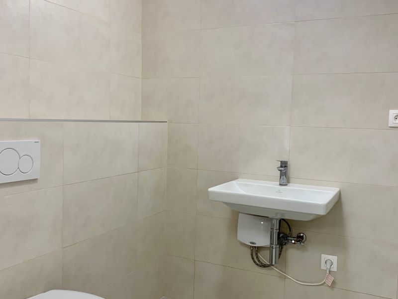 PREDAJ nebytových priestorov v centre Bratislavy na Gunduličovej ulici v lokalite Palisády a Prezidenský palác