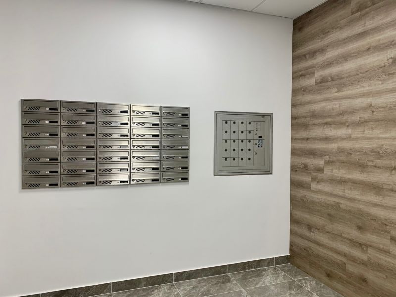 PREDAJ nebytových priestorov v centre Bratislavy na Gunduličovej ulici v lokalite Palisády a Prezidenský palác