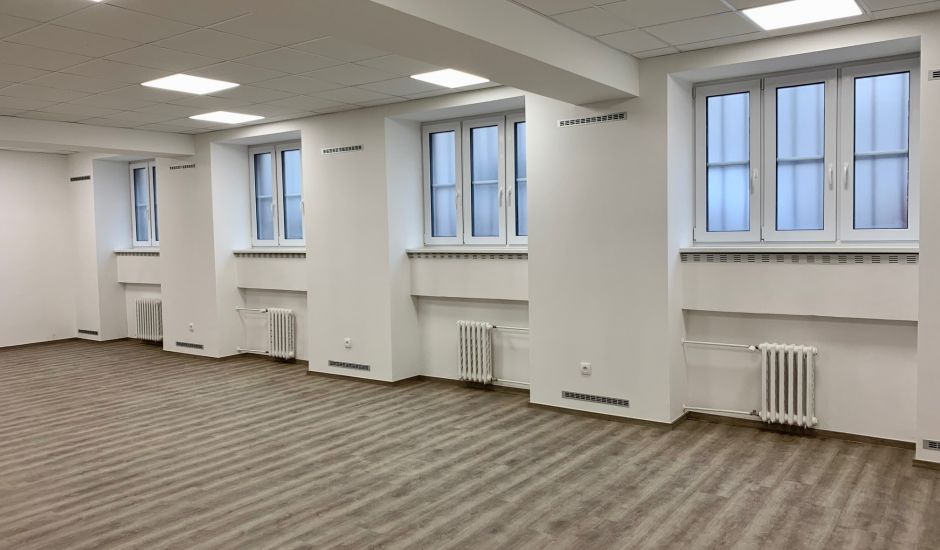 PREDAJ nebytových priestorov v centre Bratislavy na Gunduličovej ulici v lokalite Palisády a Prezidenský palác PREDAJ nebytových priestorov v centre Bratislavy na Gunduličovej ulici v lokalite Palisády a Prezidenský palác