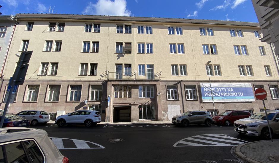 PREDAJ bytov v centre Bratislavy na Gunduličovej ulici v lokalite Palisády a Prezidenský palác