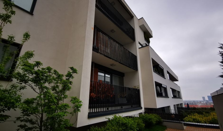 Dražba bytu s garážovým státím na Svätovavrineckej ulici, Obytný dom Panoráma - Koliba, Bratislava - Nové Mesto Dražba bytu s garážovým státím na Svätovavrineckej ulici, Obytný dom Panoráma - Koliba, Bratislava - Nové Mesto