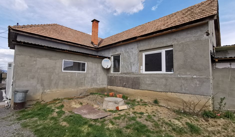 Rodinný dom v obci Rapovce 5km od Lučenca Rodinný dom v obci Rapovce 5km od Lučenca
