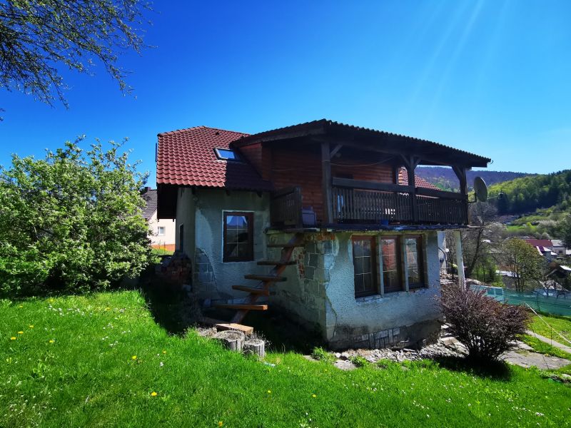 Dvojgeneračný rodinný dom v podhorskej obci Temeš