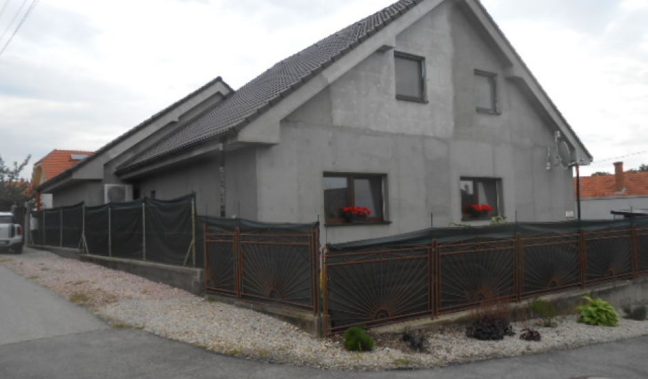 Opakovaná dražba rodinného domu v Nitre, v mestskej časti Veľké Janíkovce Opakovaná dražba rodinného domu v Nitre, v mestskej časti Veľké Janíkovce