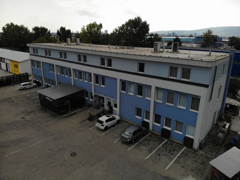 Predaj ubytovne s kompletným zariadením vrátane zmluvných vzťahov BA.