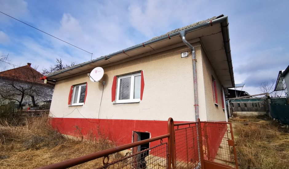 Rodinný dom-chalupa na Myjavských kopaniciach v obci Rudník Rodinný dom-chalupa na Myjavských kopaniciach v obci Rudník
