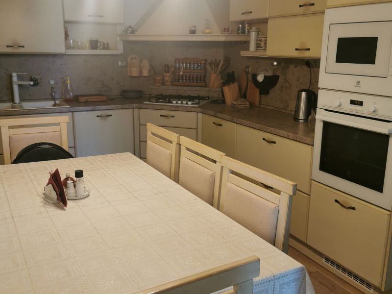 EXKLUZÍVNE v ponuke iba u nás!!! Predaj 2 generačného rodinného domu v obci Horné Lefantovce