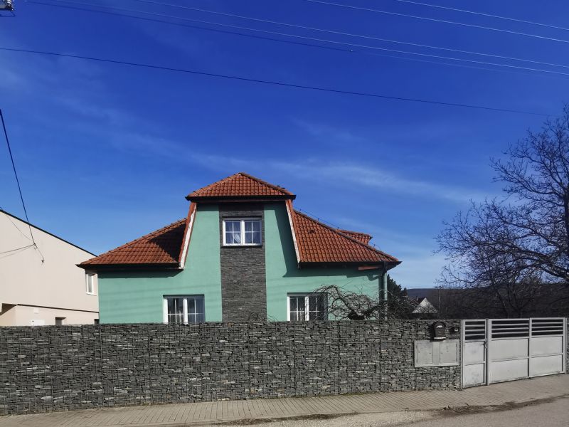 EXKLUZÍVNE v ponuke iba u nás!!! Predaj 2 generačného rodinného domu v obci Horné Lefantovce