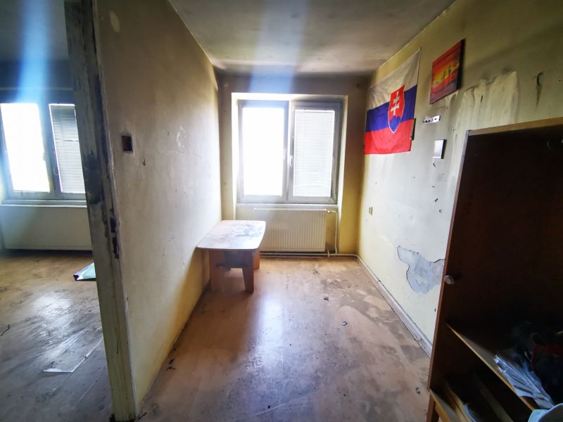 2,5 izbový byt Tvrdomestice, 54 m2, 12km od Topoľčian