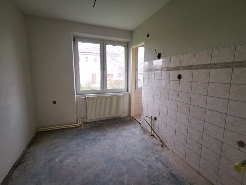 Zrekonštruovaný 2,5 izbový byt Tvrdomestice, 54 m2, 12km od Topoľčian