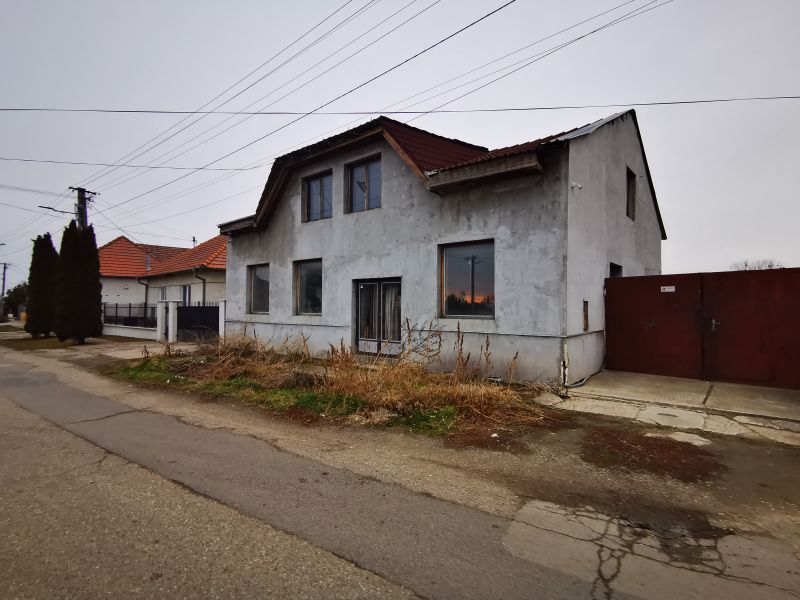 Dražba rozostavaného rodinného domu v obci Kajal
