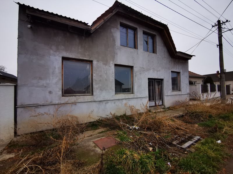 Dražba rozostavaného rodinného domu v obci Kajal