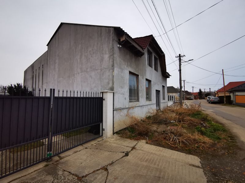 Dražba rozostavaného rodinného domu v obci Kajal