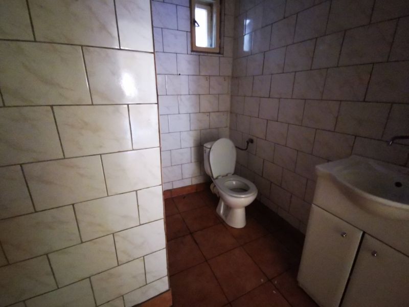 Rodinný dom s rozľahlým pozemkom 1 565 m2 v Lipníku len 7 km od Prievidze