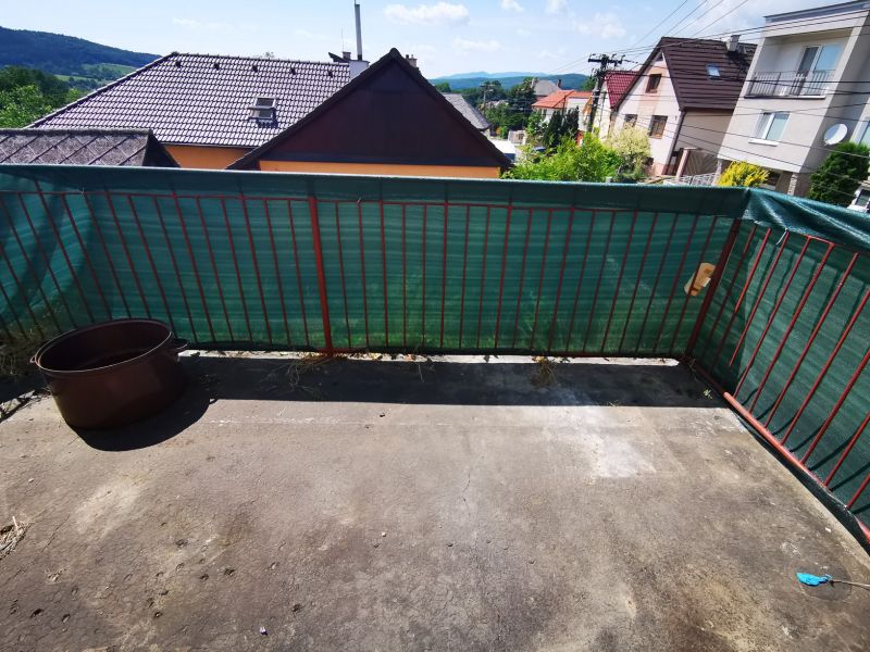 Rodinný dom s rozľahlým pozemkom 1 565 m2 v Lipníku len 7 km od Prievidze