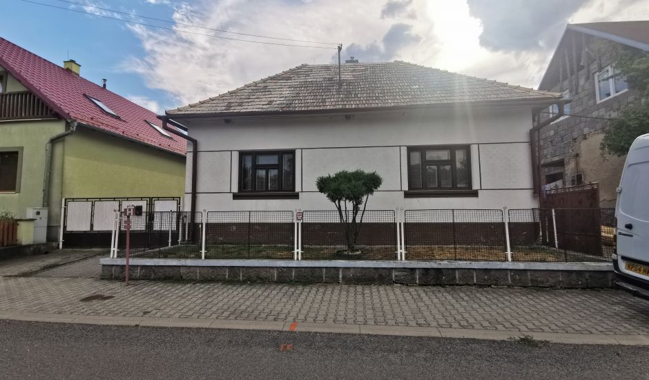 Predaj rodinného domu v obci Čebovce