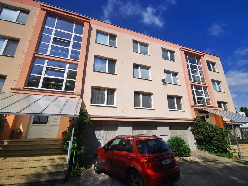 EXKLUZÍVNE NA PREDAJ: výnimočná ponuka! 2-izbový byt s balkónom v Bojniciach