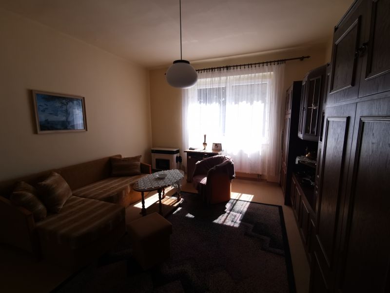 REZERVOVANÉ rodinný dom  - hospodárska usadlosť - v obci Bátorove Kosihy