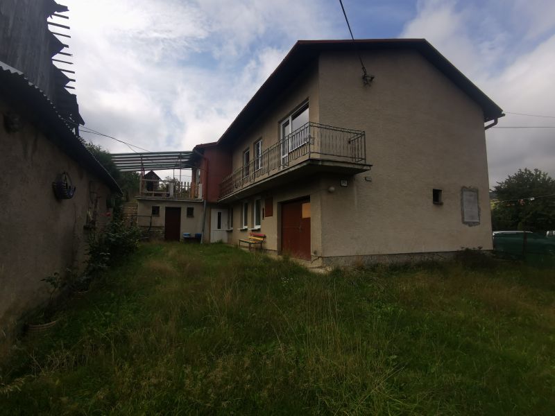 Dražba dvoch domov s pozemkami v obci Kurov 