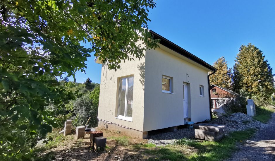 Rekreačná chata/ dom obklopený čarovnou prírodou Rekreačná chata/ dom obklopený čarovnou prírodou