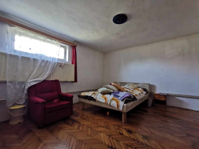 6 izbový rodinný dom v obci Karcsa