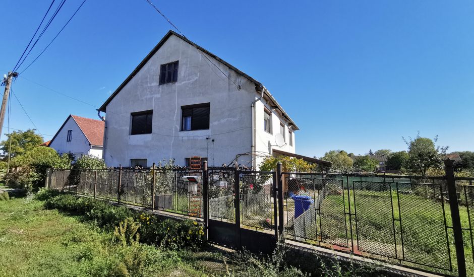 6 izbový rodinný dom v obci Karcsa 6 izbový rodinný dom v obci Karcsa