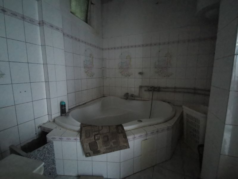 Predaj rodinného domu s dielňou na Modrom Kameni