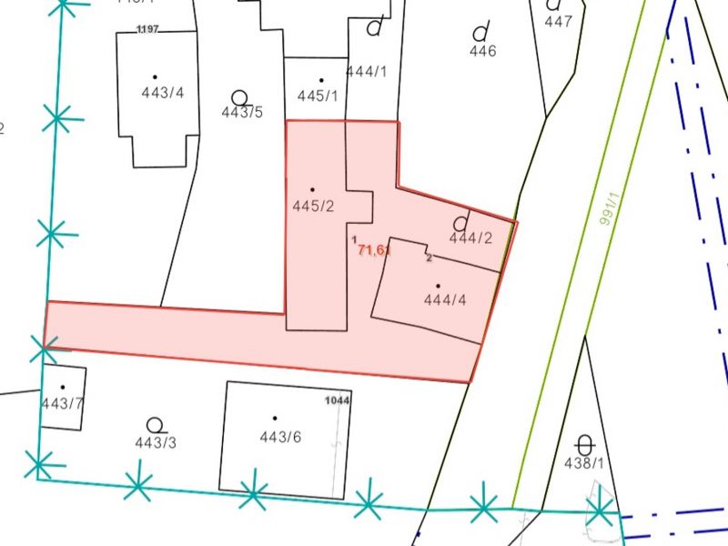 2 rodinné domy alebo stavebný pozemok vo Veľkých Levároch, 539m2