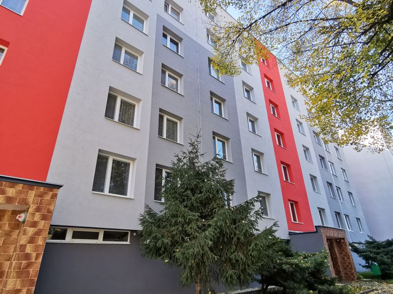 Exkluzívne iba u nás v ponuke! Rozľahlý slnečný 4 izbový bytík