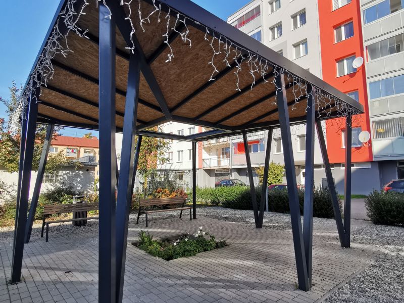 Exkluzívne iba u nás v ponuke! Rozľahlý slnečný 4 izbový bytík