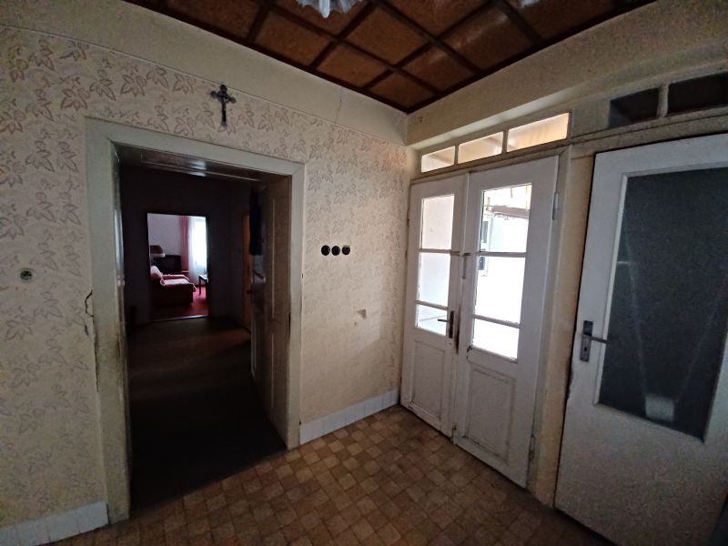 Rodinný dom s garážou v obci Plášťovce