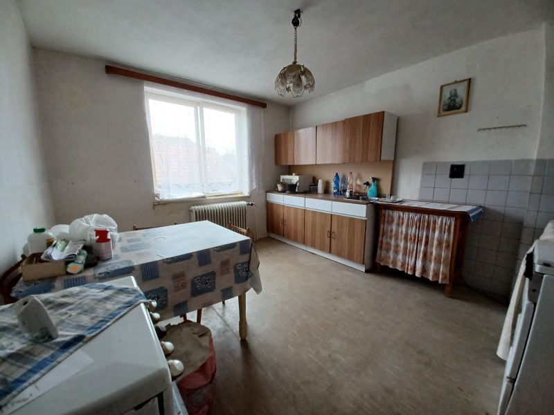 Rodinný dom s garážou v obci Plášťovce