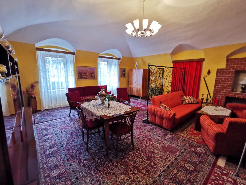 Lukratívna ponuka veľkého meštianskeho domu v centre Nálepkova s obrovským pozemkom 79á, vhodný na podnikanie