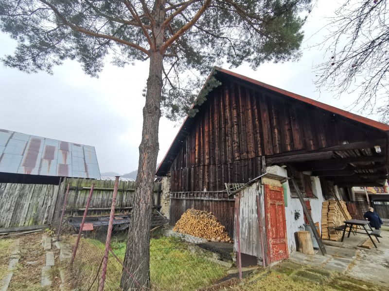 Lukratívna ponuka veľkého meštianskeho domu v centre Nálepkova s obrovským pozemkom 79á, vhodný na podnikanie