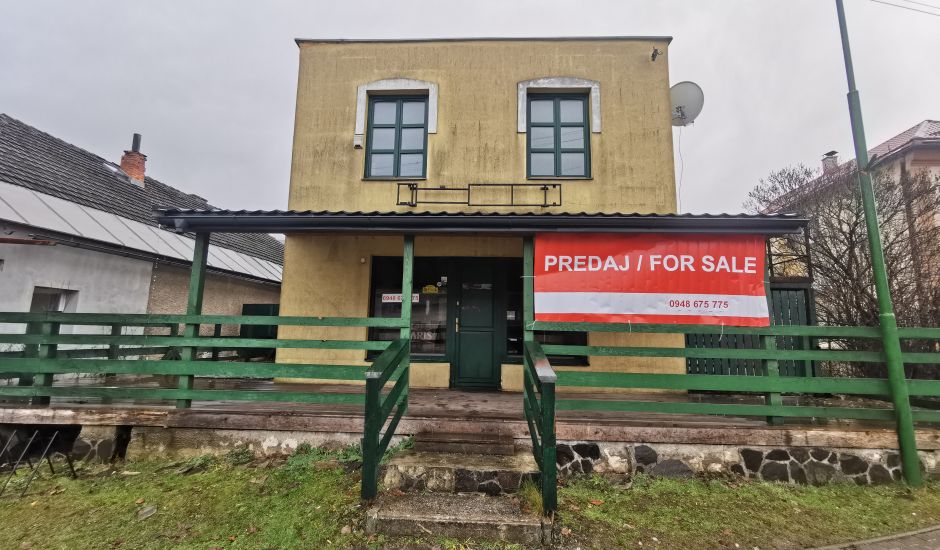Exkluzívne ponúkame 2-poschodový rodinný dom v srdci obce Mníšek nad Hnilcom Exkluzívne ponúkame 2-poschodový rodinný dom v srdci obce Mníšek nad Hnilcom