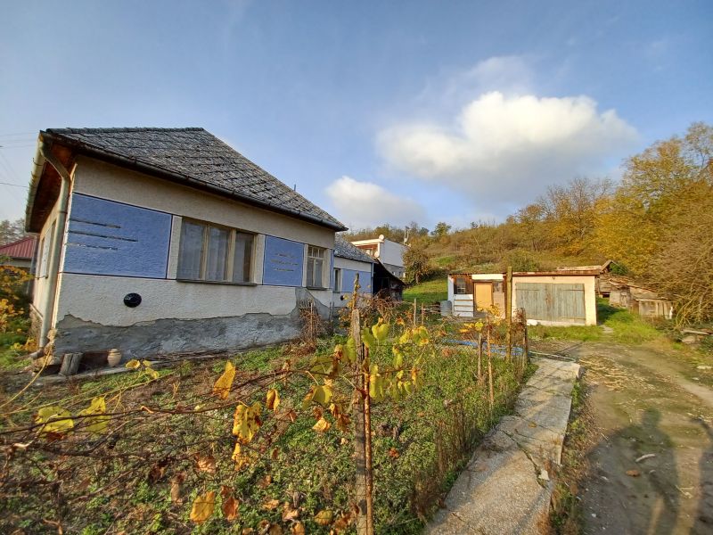 ZNÍŽENÁ CENA - Rodinný dom v tichej časti obce Ďurkovce