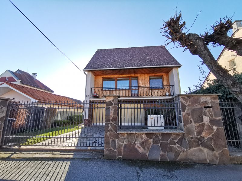 6 izbový rodinný dom v lukratívnej časti Pod Hrádkom-Michalovce